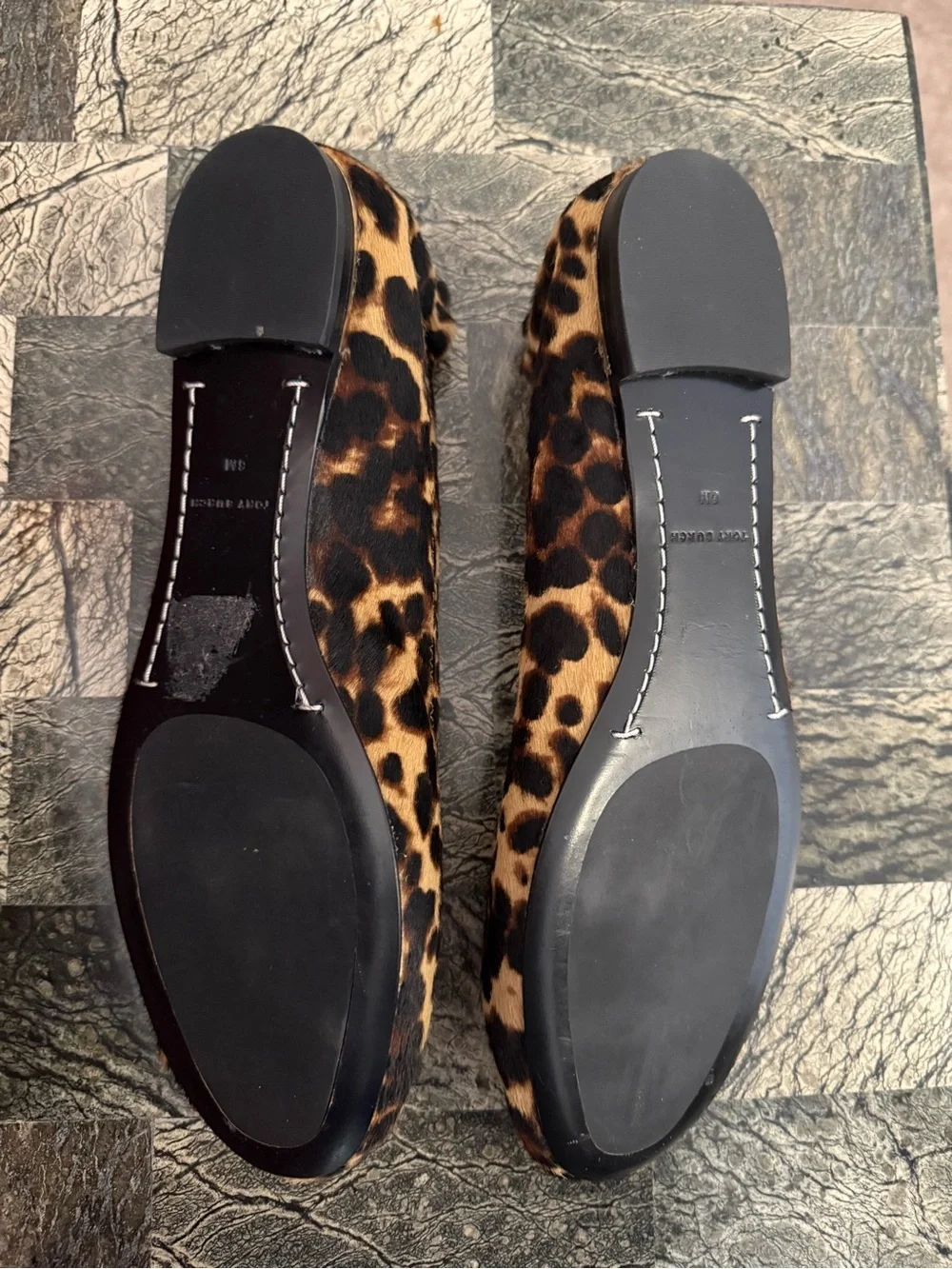 NEW! Tory Burch Minnie Leopard Calf Hair Ballet Flats Logo Size 6
